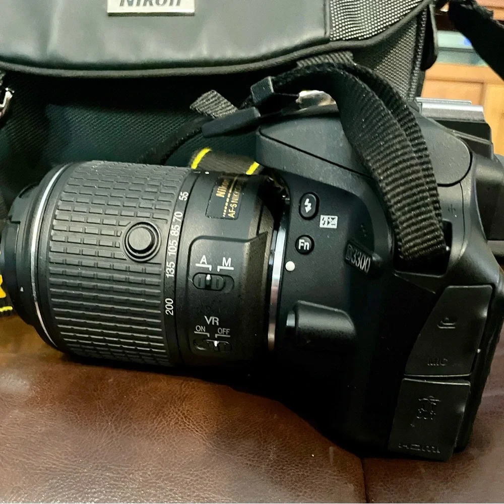 Nikon D3300 camera Digital SLR with 2 lenses and accessories ~ great value
